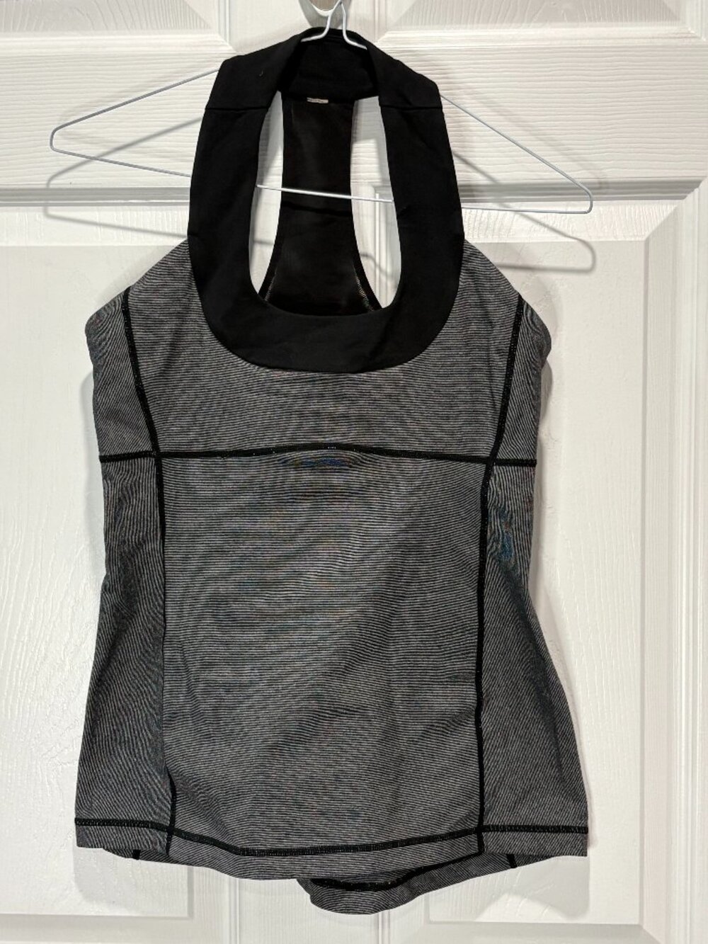 Lululemon Vintage Scoop Halter Tank w/ Built-in Bra, Grey/Black Black, Size 8